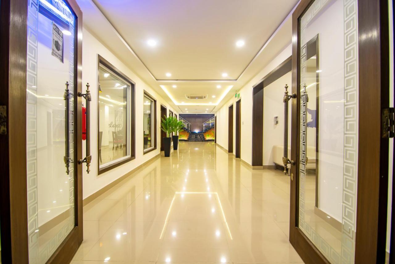 Hotel One Sahiwal Esterno foto