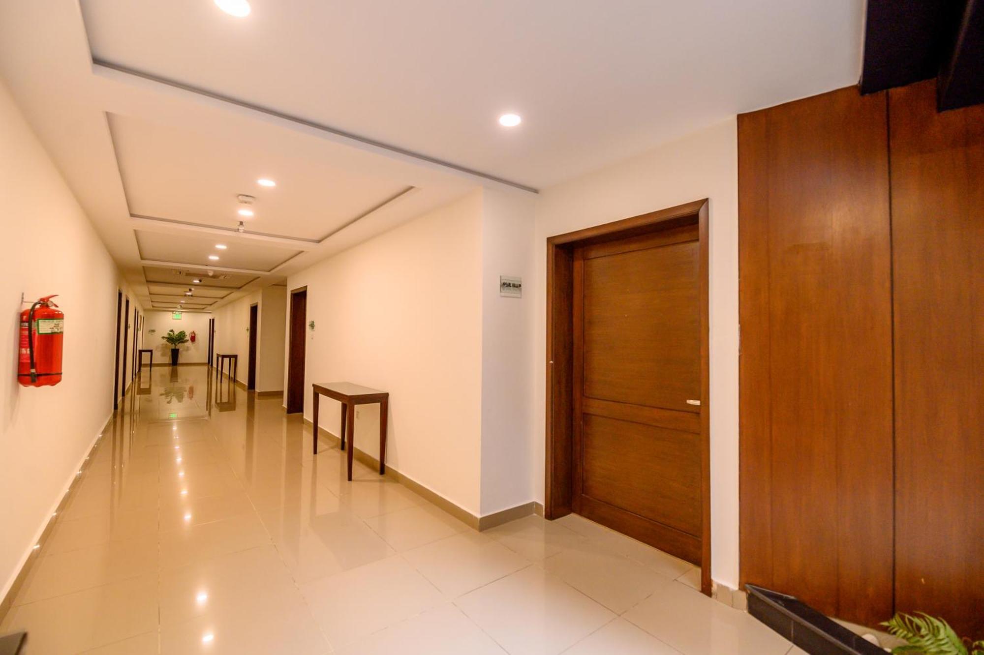 Hotel One Sahiwal Esterno foto