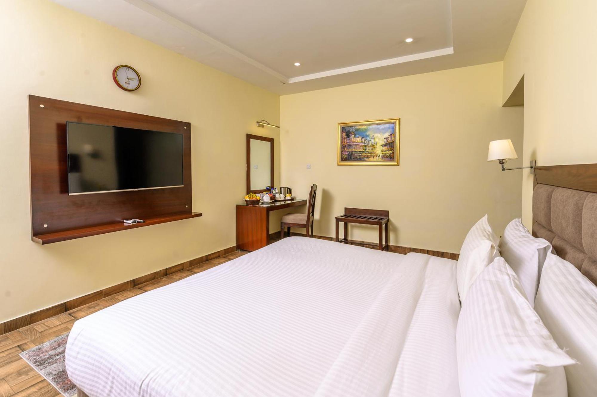 Hotel One Sahiwal Esterno foto